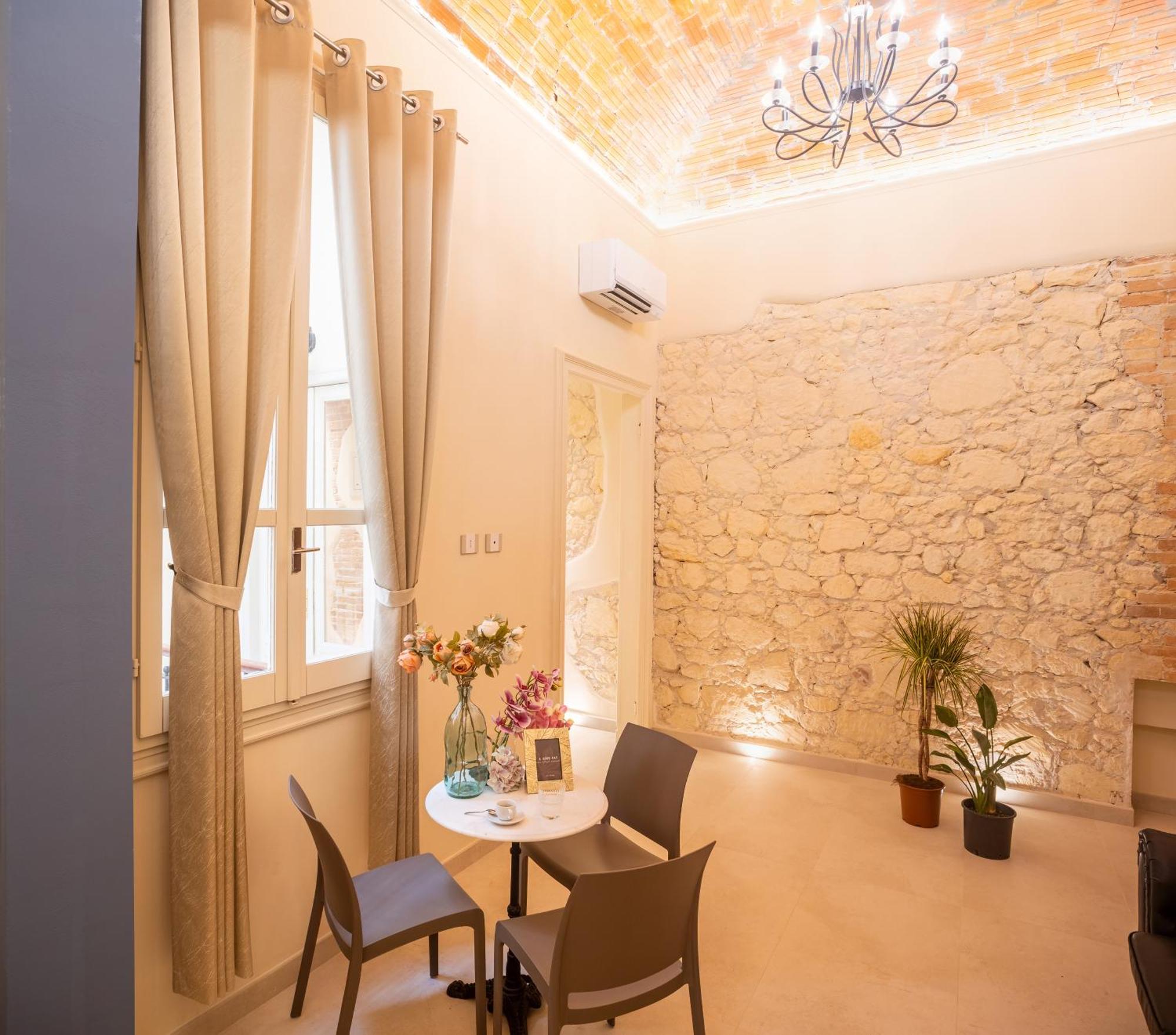 Magnini Rooms Cagliari Buitenkant foto